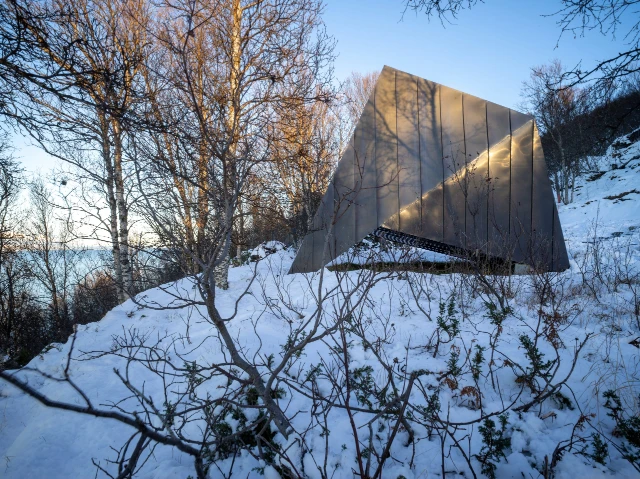 Aurora-2.0-26-1-scaled